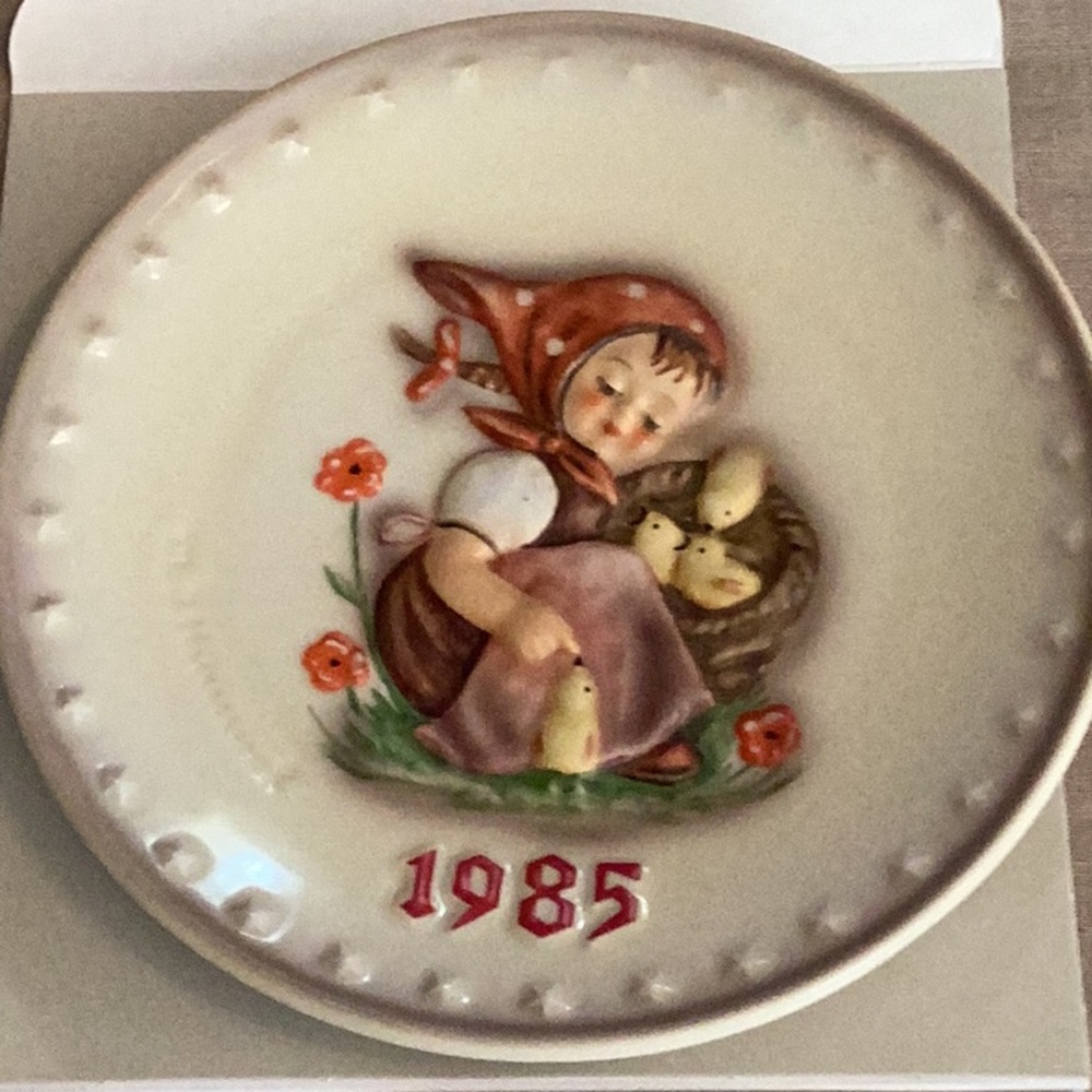 Goebel Collector plate